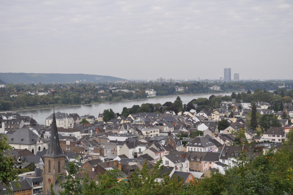 Vista da subida do morro Drachenfels