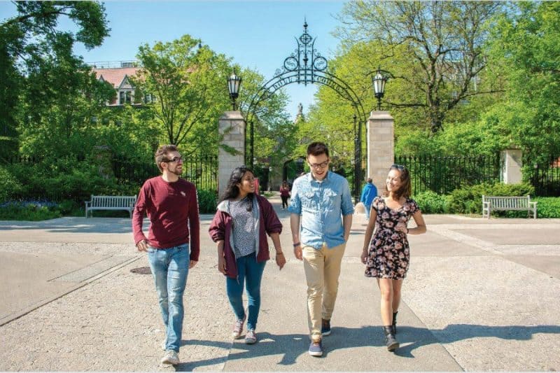 bolsas para curso de verão nos EUA universidade de chicago ensino médio partiu intercambio