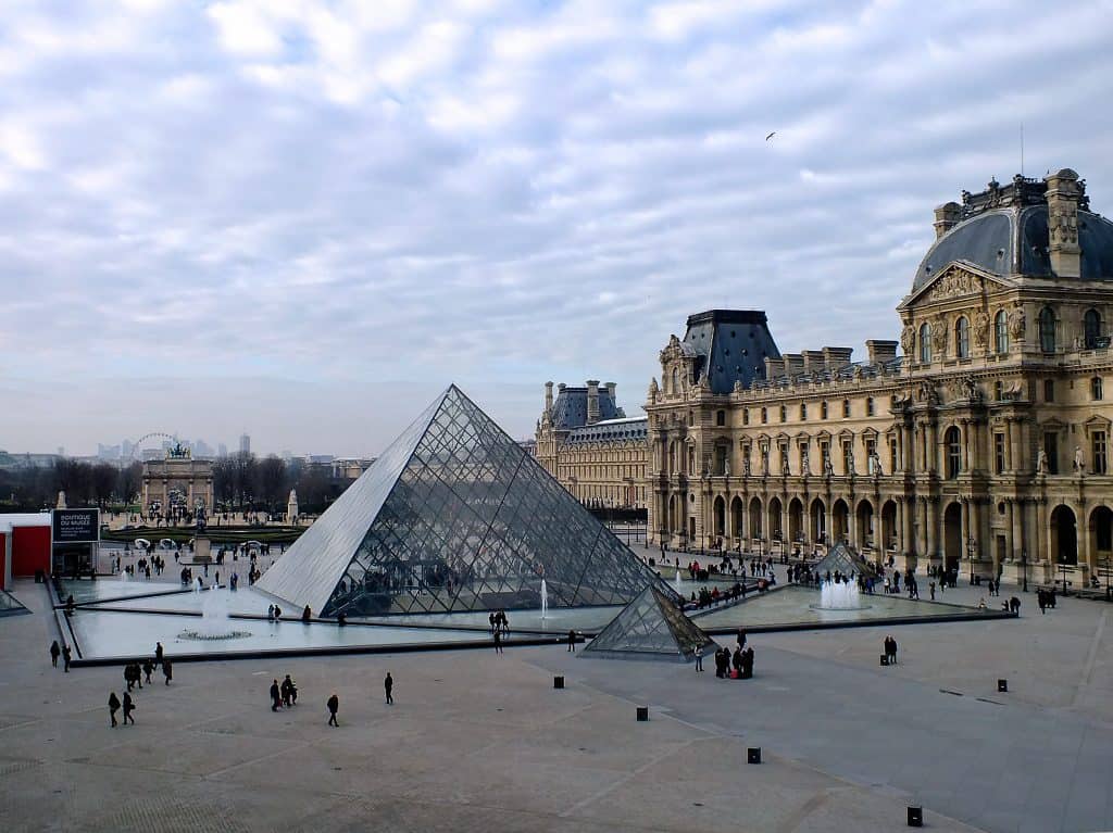 Mestrado na Science Po eiffel scholarship frança paris